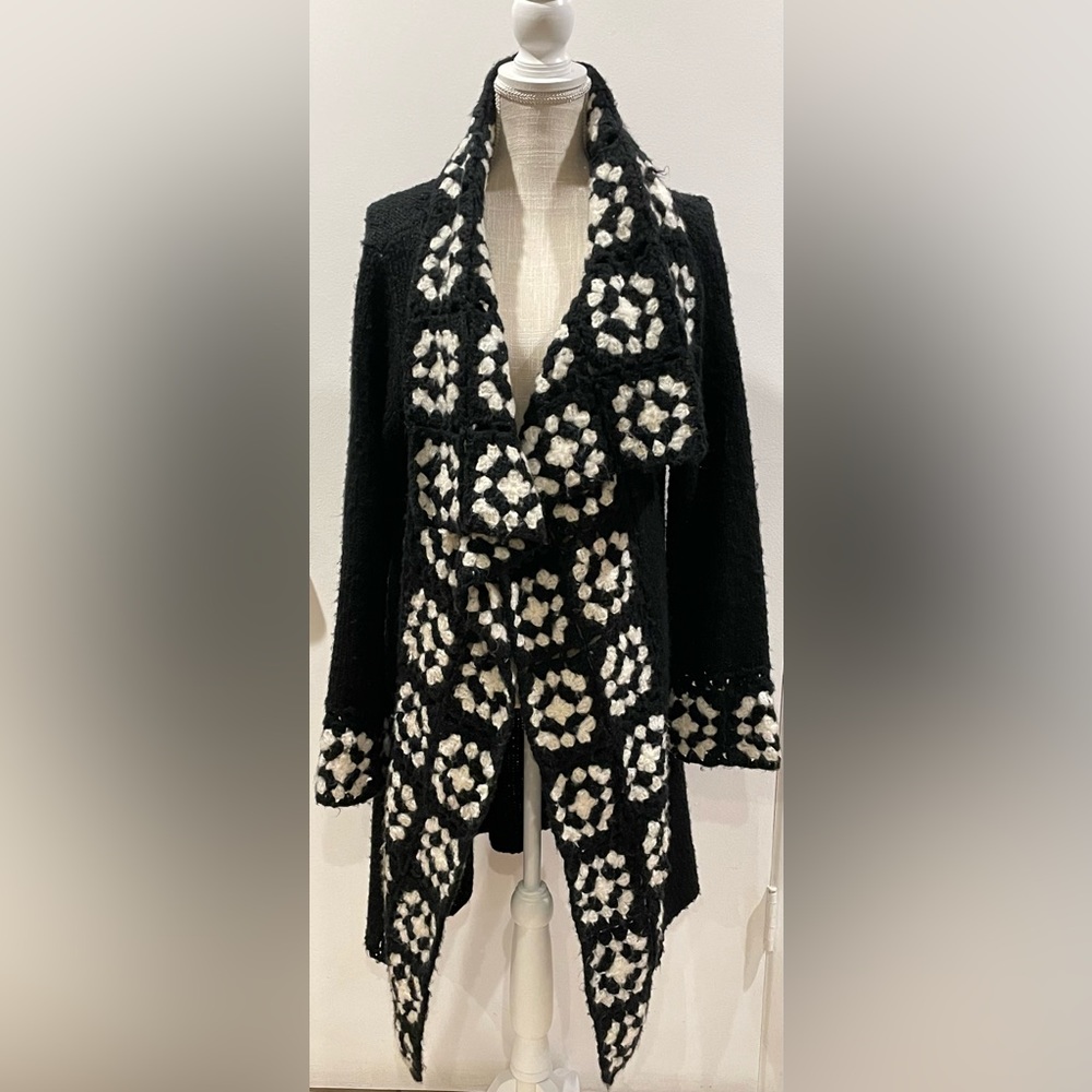 White and Black Sweater - Large